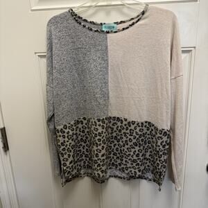 P.S Kate Womens Long Sleeve Blouse Leopard Block Print Stretch Size Small NWT